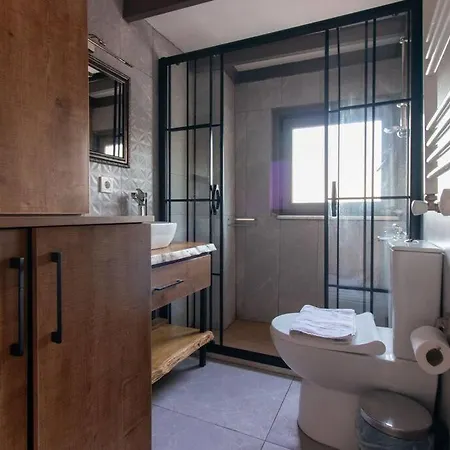 Apartment Kuzguncuk Retreat W Stunning Views And Local Charm *