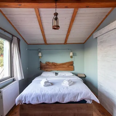 Kuzguncuk Retreat W Stunning Views And Local Charm Istanbul