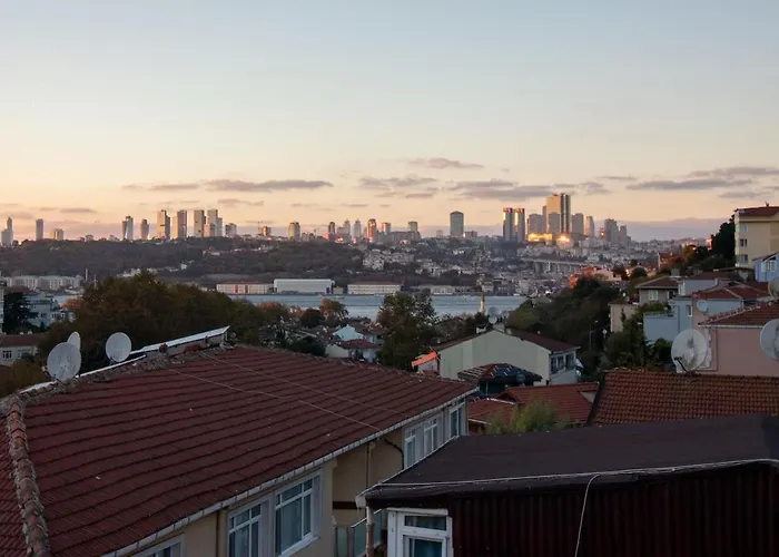 Διαμέρισμα Kuzguncuk Retreat W Stunning Views And Local Charm Κωνσταντινούπολη